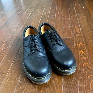 Doc Martens Low Size 9
